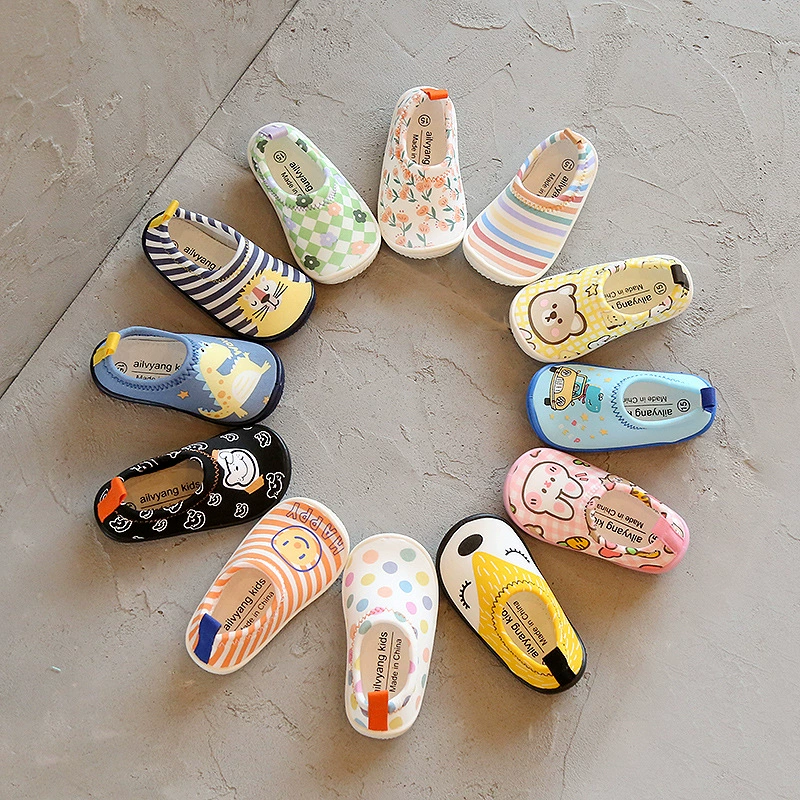 Японская Одиночная детская эластичная обувь для мальчиков и девочек, мультяшная обувь для малышей, домашняя ленивая обувь для детей От 1 до 4 лет