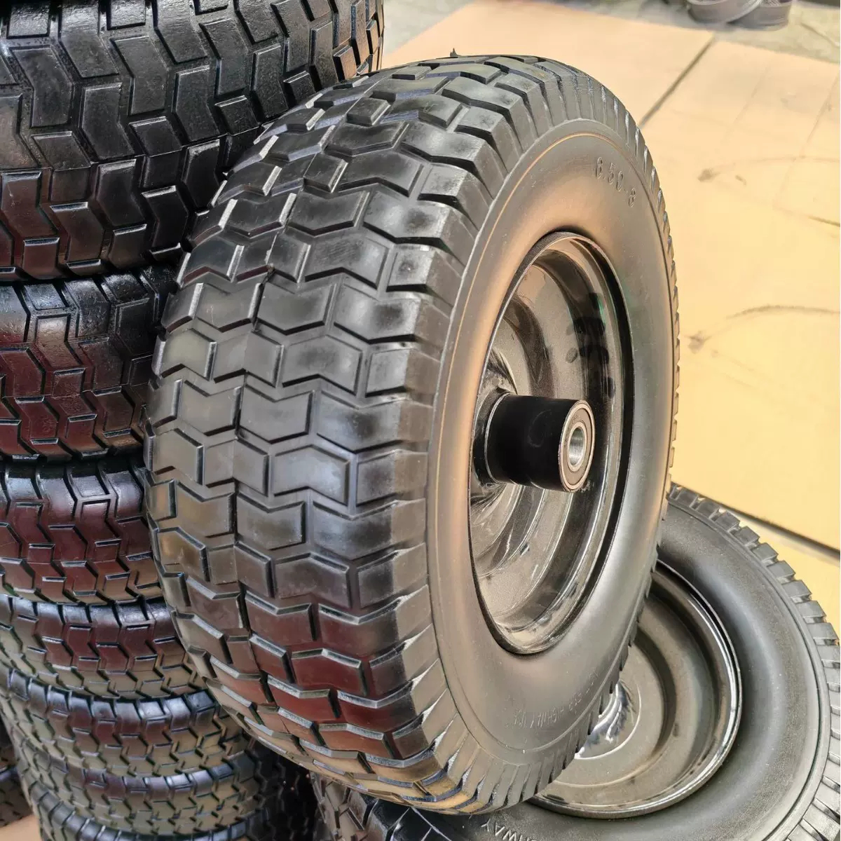 16寸聚氨酯发泡轮6.50-8草皮花手推车工具车轮胎