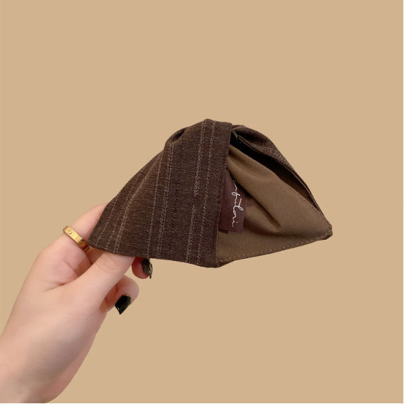 갈색 삼각 집게핀, 길이 약 13cm