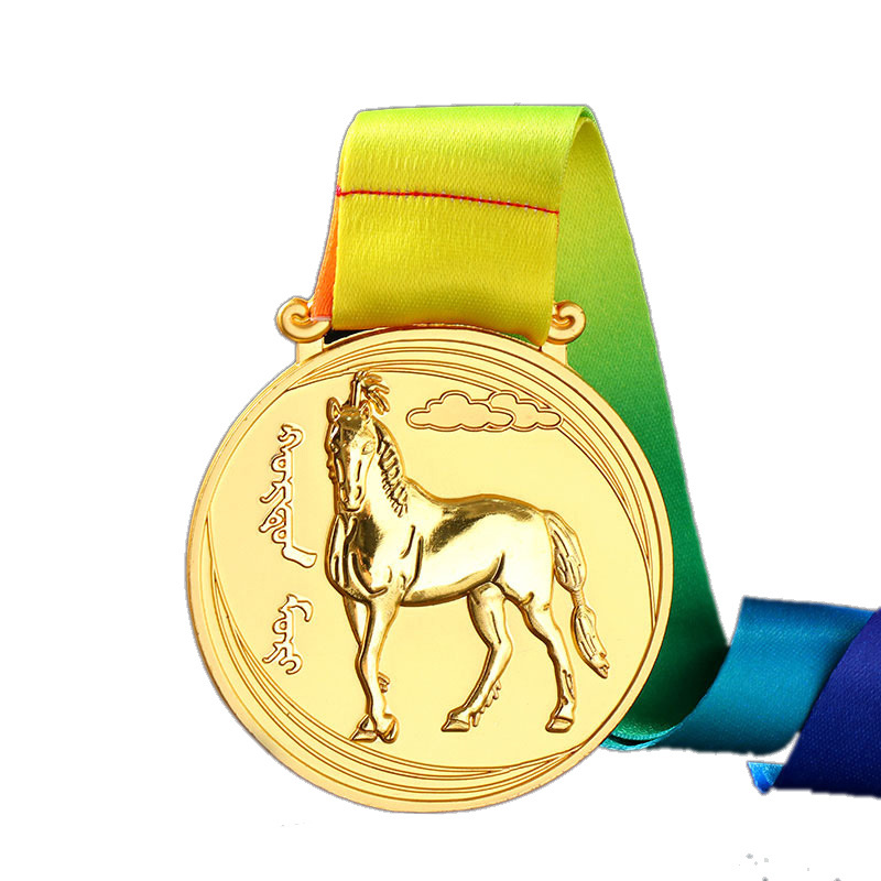Fábrica al por mayor maratón en blanco creativo listado conmemorativo personalizado deportes corriendo caballo hoja de oro medalla logotipo impreso