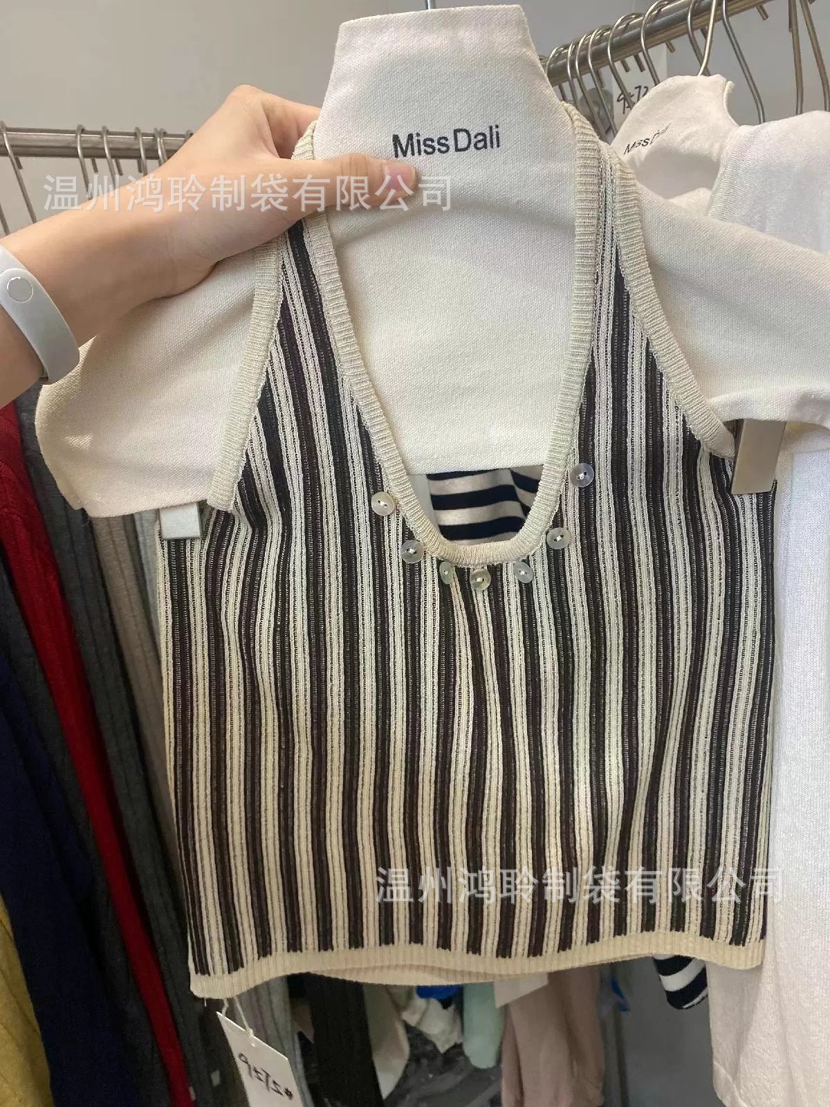 99bc8ad9-4247-4020-9a14-30e69c