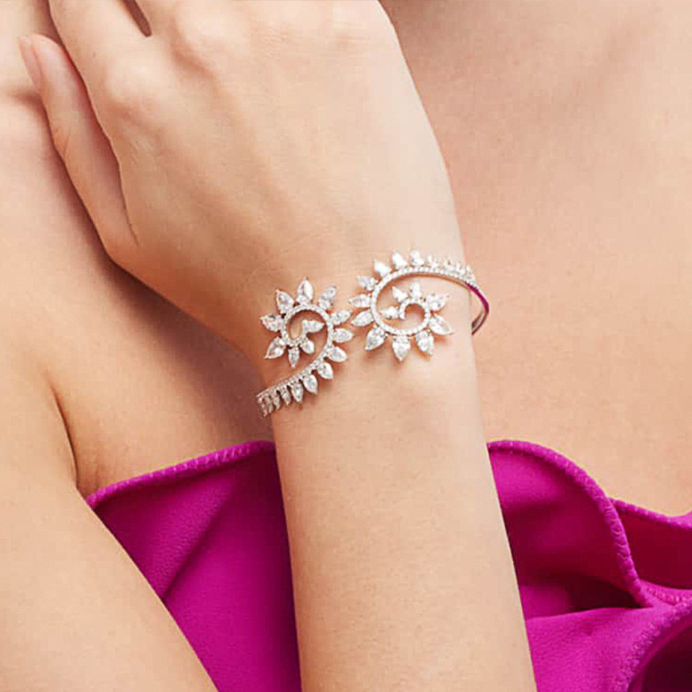 Cruz-frontera retro gota de agua pulsera abierta Mujer con incrustaciones de circón pulsera europea y americana nicho nupcial accesorios pulsera