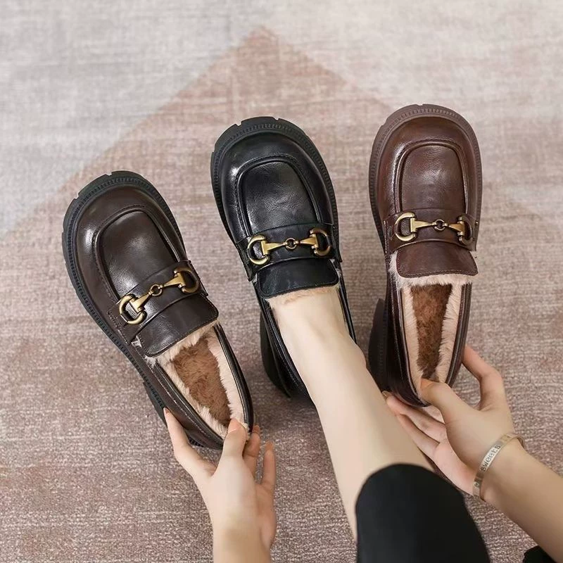 Толстая подошва плюс бархатная обувь Le Fu теплая и водонепроницаемая студенческая хлопчатобумажная обувь 2024 зимняя новая корейская версия ленивая обувь на складе