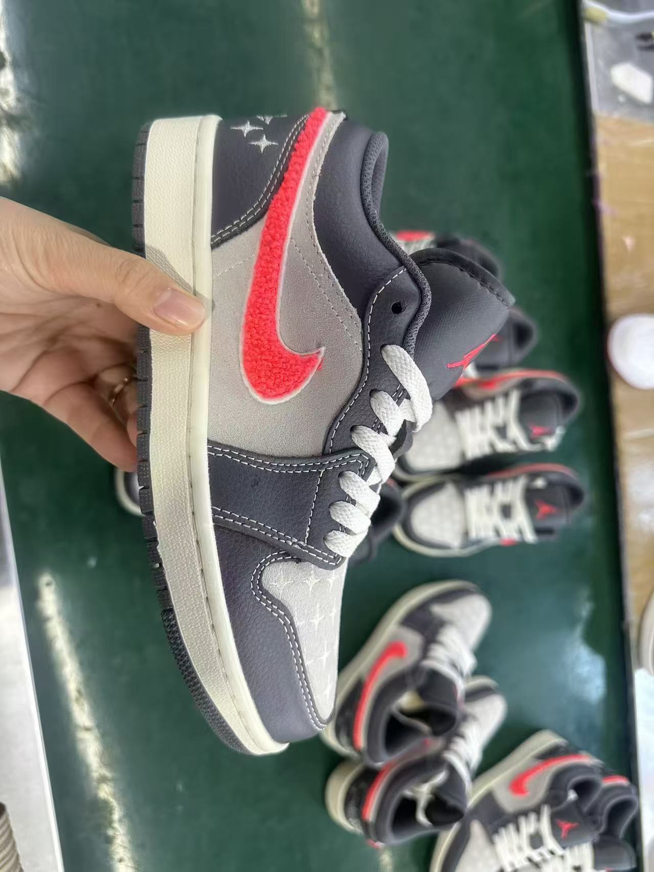 Putian Chunyuan zapatos con colchón de aire de cuero de capa completa AJ1 zapatos de hombre zapatillas de baloncesto aj1 zapatillas de deporte de mujer bajas zapatillas de deporte