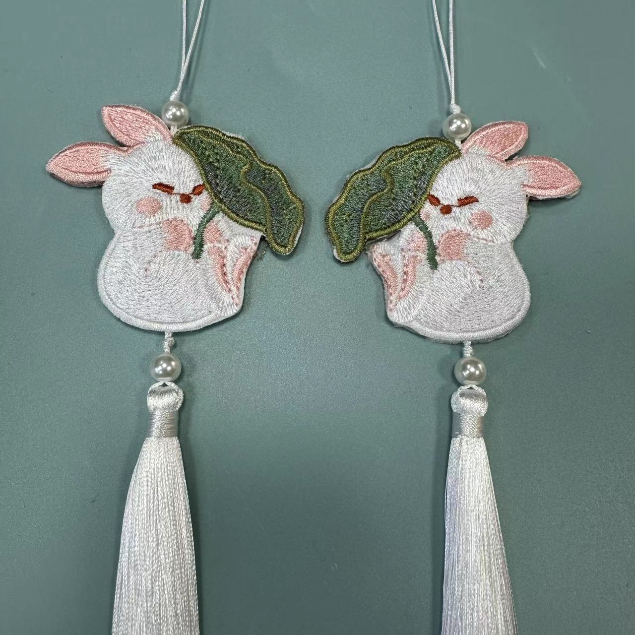 國風新中式旗袍壓襟漸變流蘇穗子漢服配飾兔子刺繡流蘇香袋掛飾穗