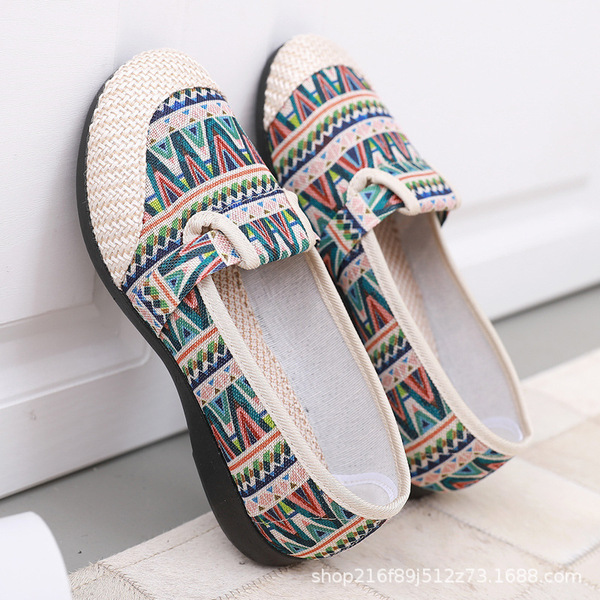 Ethnic Beijing cloth slippers for leisure