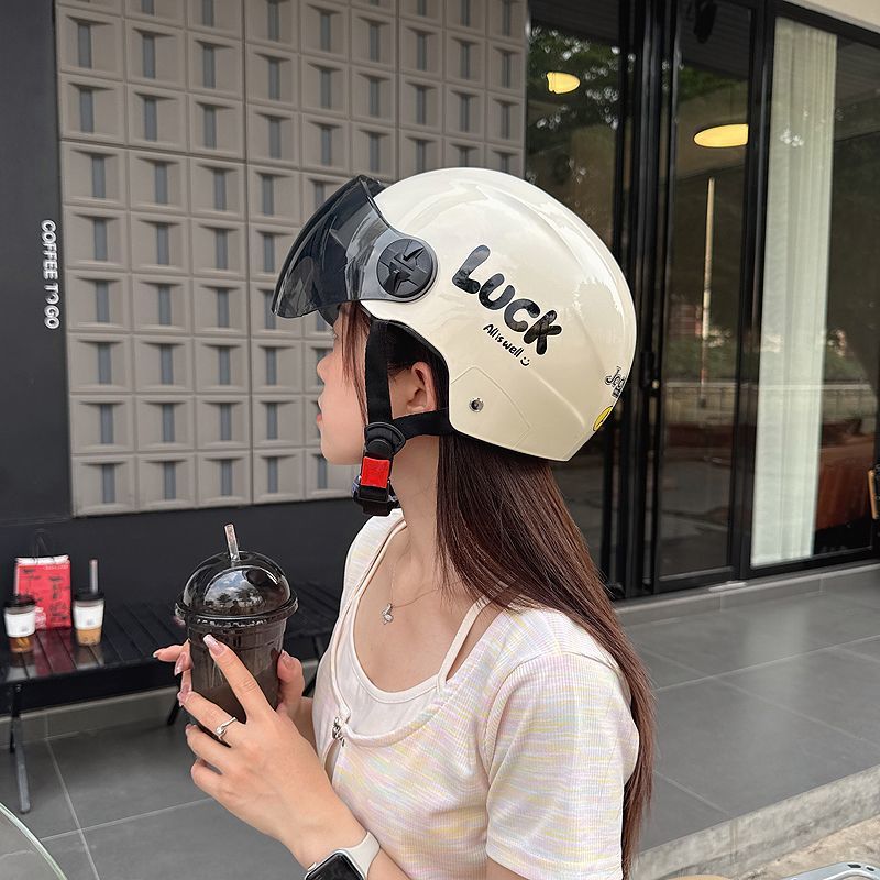 Summer 3C Certified Electric Vehicle Helmet for Men and Women, New National Standard Motorcycle Half Helmet, Breathable Four Seasons Safety Helmet for Couples