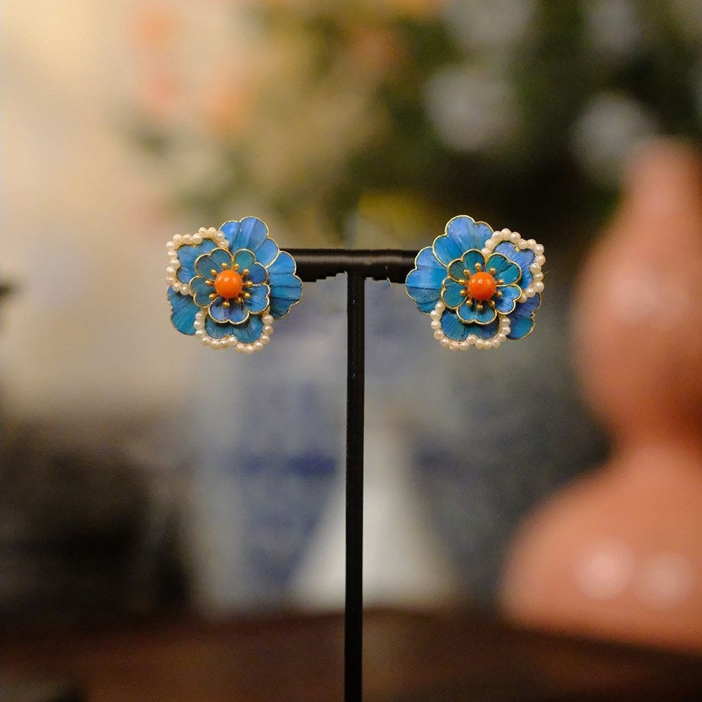 High quality fashionable retro classic high-end earrings