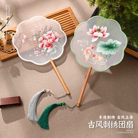 对联/春联;圣诞装饰品;节庆用品