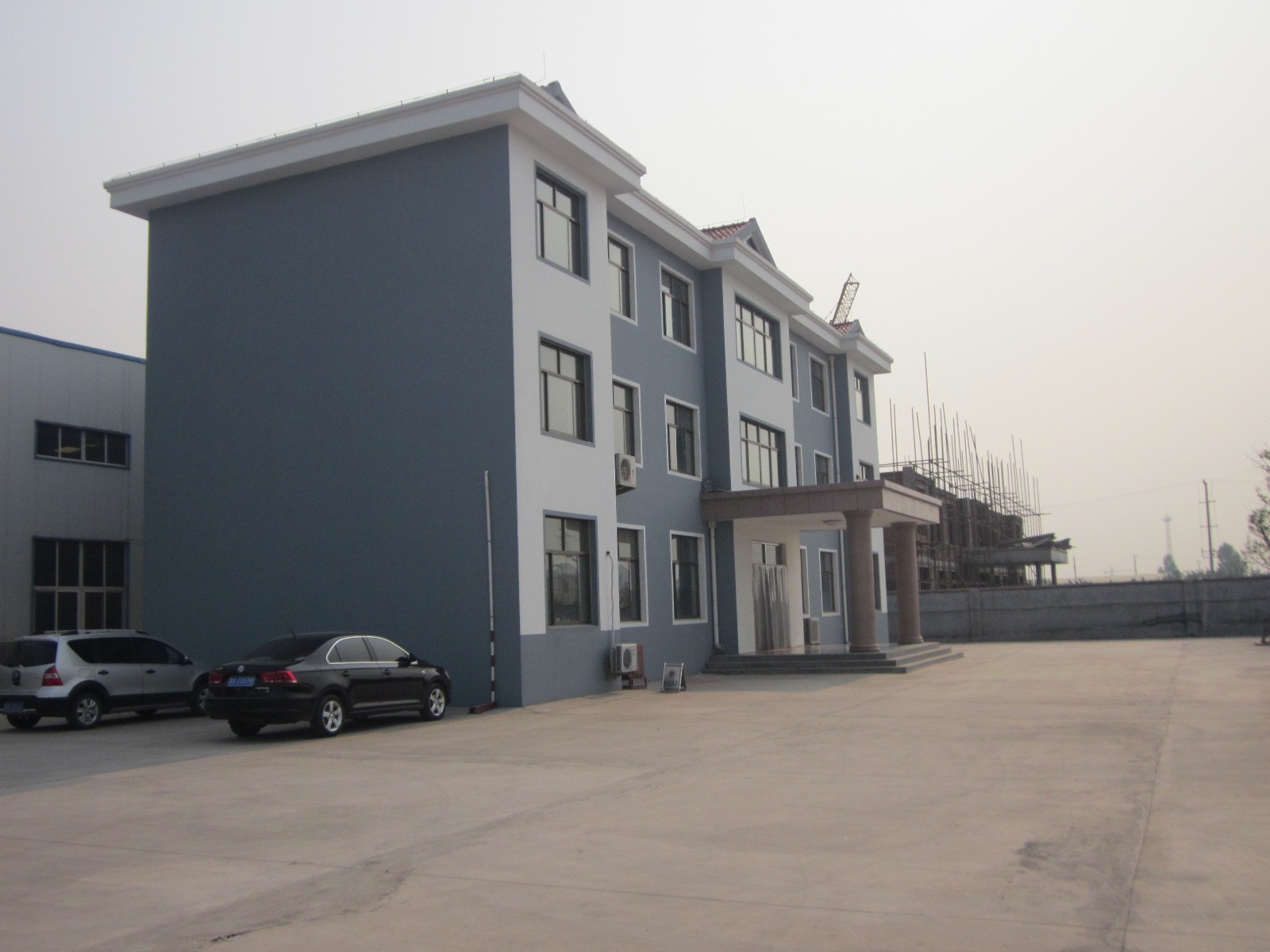 2716689138_1592705895