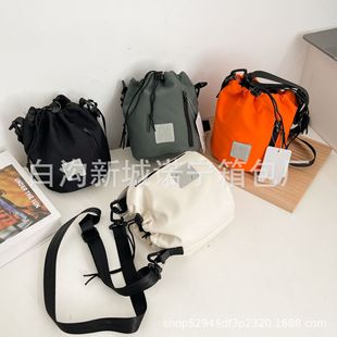 Carhartt wip �¿���⿨ �� �� ɽ �} ˮ Ͱ �� �� ��б���Ͱ��