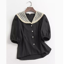 撞色欧根纱刺绣娃娃领显瘦单排扣上衣夏新款短袖女短衬衫