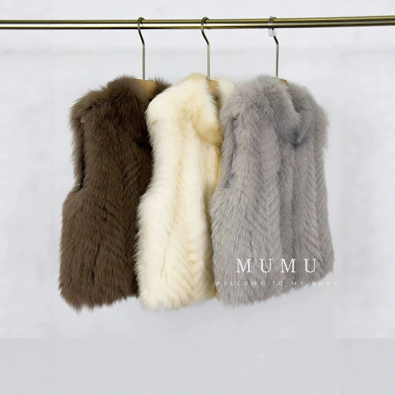 Songjian Mingyue 2026 Autumn/Winter New Slim-Fit Short Striped Fox Fur Vest Coat for Women