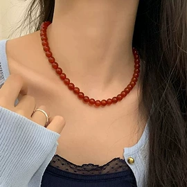 项链;耳钉;手链