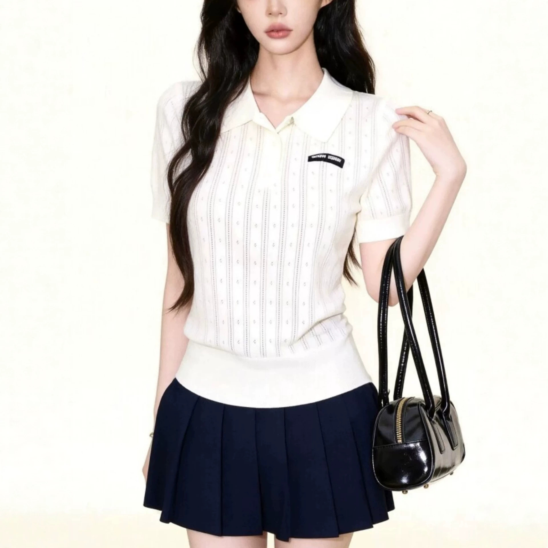 Miu style white polo shirt, knitted short-sleeved t-shirt, women's summer ice silk Korean style color blocking slimming collar top.