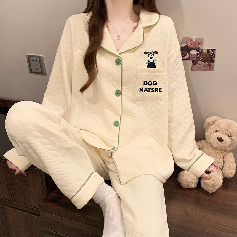 Cartoon flying dog autumn and winter pajamas women's interlayer air cotton padded cardigan long sleeve home clothes two-piece wholesale Cartoon flying dog autumn and winter pajamas women's interlayer air cotton padded cardigan long sleeve home clothes two-piece wholesale
