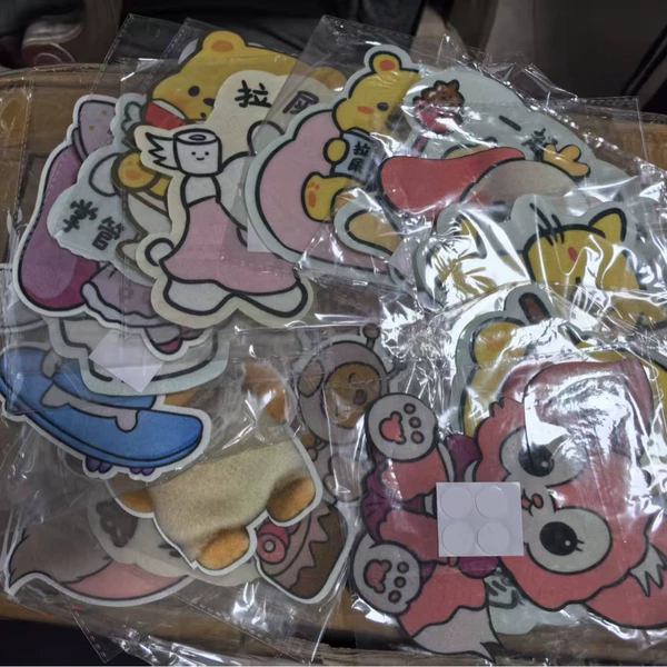 Styles shipped randomly [1 piece]