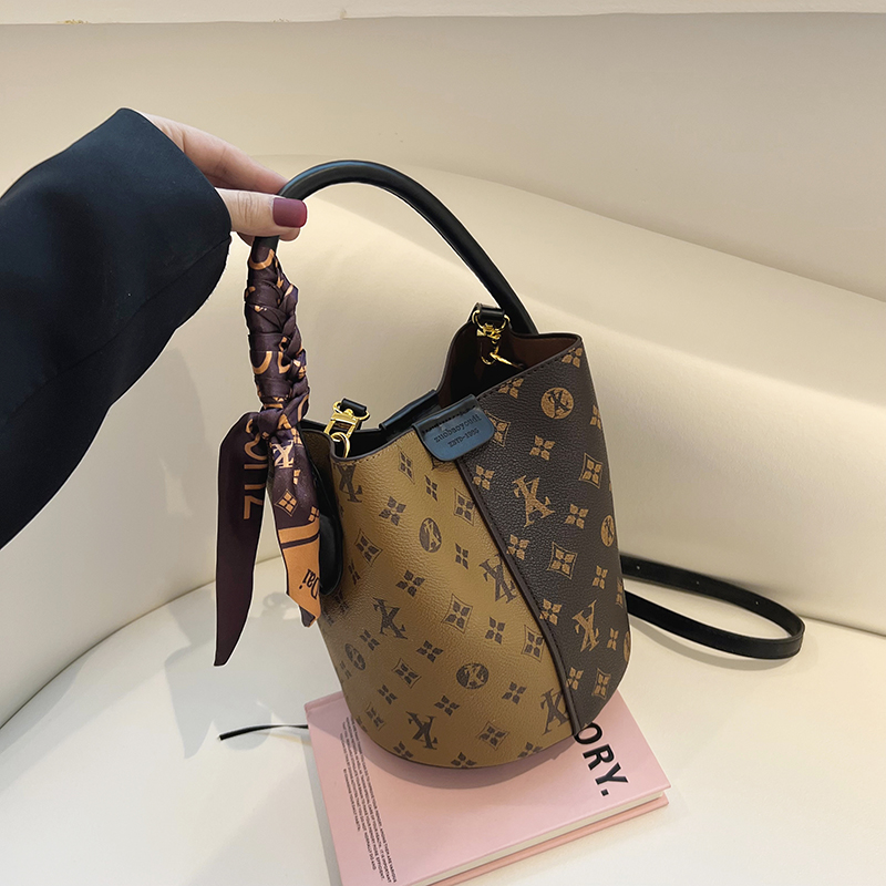 Fashionable Niche Luxury Bucket Bag for Women 2026 New Style Printed Crossbody Bag with Silk Scarf and Shoulder Handle Handbag