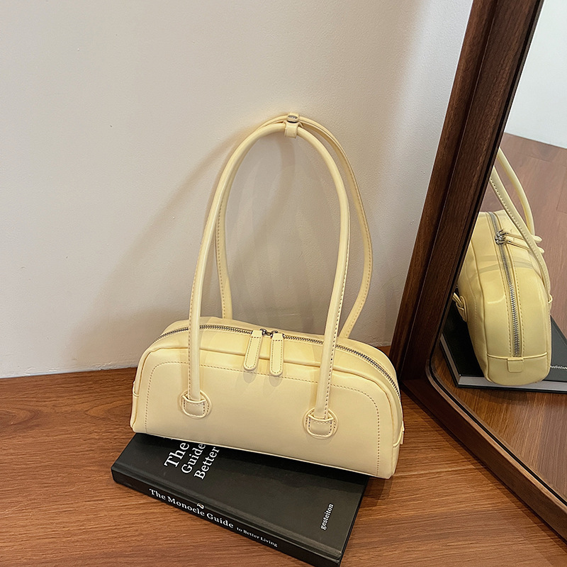 Korean Version Niche Fashion Baguette Bag for Women 2025 New Trendy Versatile Shoulder Underarm Bag Boston Handbag Korean Version Niche Fashion Baguette Bag for Women 2025 New Trendy Versatile Shoulder Underarm Bag Boston Handbag