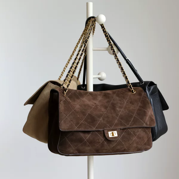 2026 Fall/Winter Matte Cowhide Messenger Bag Versatile Large Capacity Diamond Pattern Chain Genuine Leather Flap Shoulder Bag