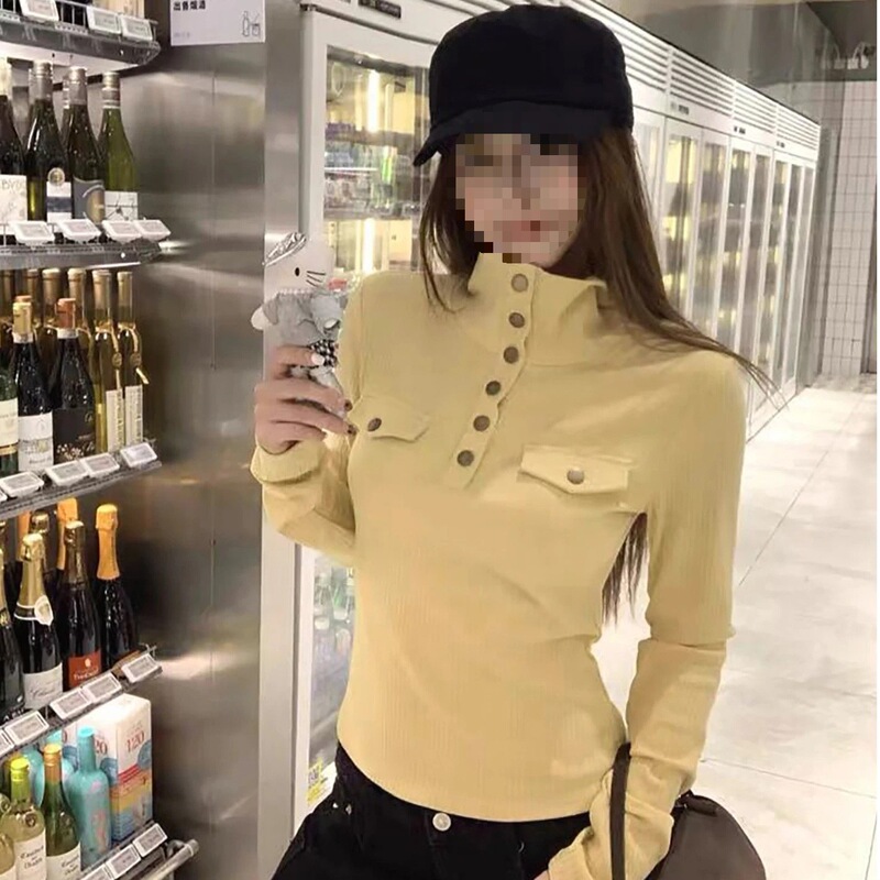 Korean-style minimalist high-neck button-down long-sleeve T-shirt for women, slim-fit, flattering, with a tailored shoulder design, short length, versatile top, trendy Korean-style minimalist high-neck button-down long-sleeve T-shirt for women, slim-fit, flattering, with a tailored shoulder design, short length, versatile top, trendy