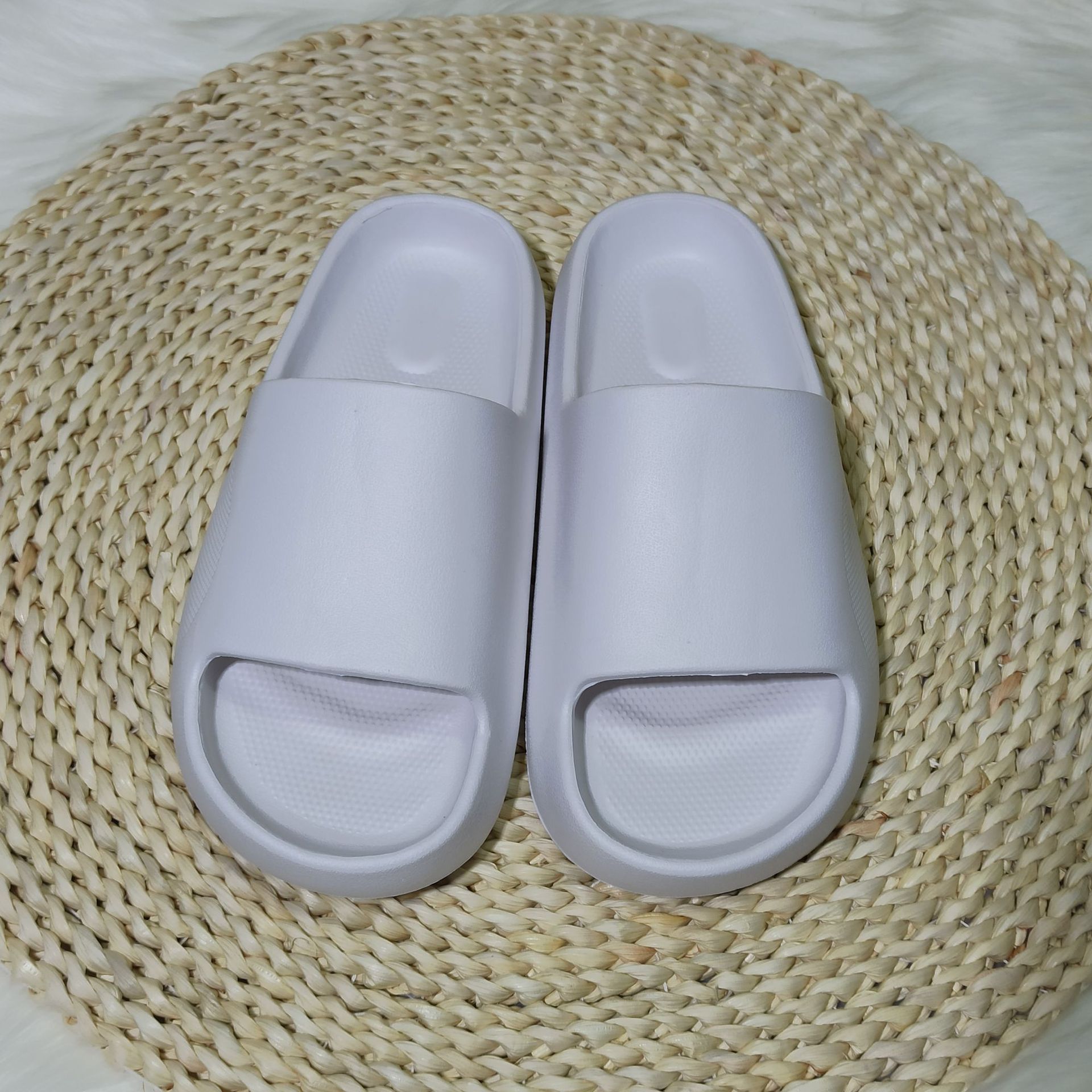 New Summer Couple EVA Home Anti slip Fashion Lightweight Trend Casual Thick Sole Feet Slippers_voghion.com