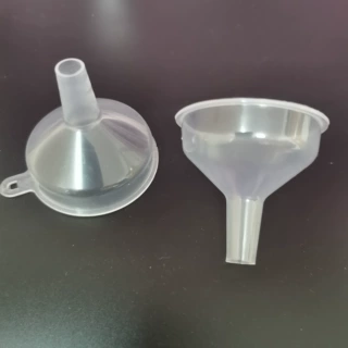 55mmPP塑料透明漏斗分装工具香水乳液漏斗分装油瓶漏斗酒漏大漏斗
