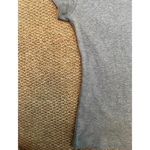 Summer base fitted cotton body-friendly T-shirt with a round collar