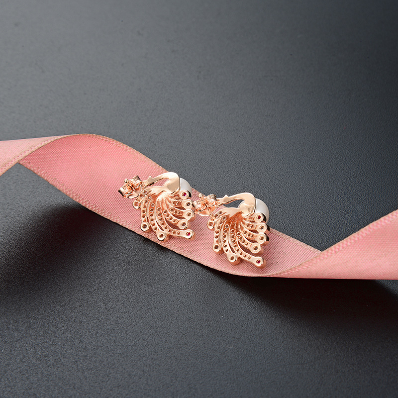 S925 plata esterlina Pavo Real perla pendientes para las mujeres al por mayor diseño de moda sentido nicho temperamento ZIRCON rebordear pendientes