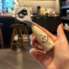 かわいい笑顔の栓抜きプラスチックハンドル模造セラミックハンドルスタンドアップビール栓抜きクリエイティブステンレス鋼キャップオープナー