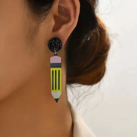 耳钉;耳坠;耳环