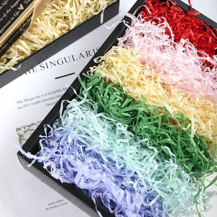 Fabricante al por mayor 20g de papel roto relleno de hierba Raffi caja de regalo decoración relleno de papel de color