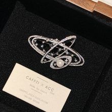 土星星珍珠西装胸针女高级设计感轻奢小众高端精致时尚小香风奢华