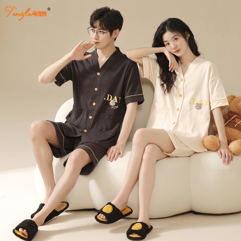 Short-Sleeved Couple's Pajamas for Lovers, Summer Cotton Festive T-Shirt, Pure Cotton Cozy Men's and Women's Wedding Loungewear, Suitable for Wearing Outside Short-Sleeved Couple's Pajamas for Lovers, Summer Cotton Festive T-Shirt, Pure Cotton Cozy Men's and Women's Wedding Loungewear, Suitable for Wearing Outside