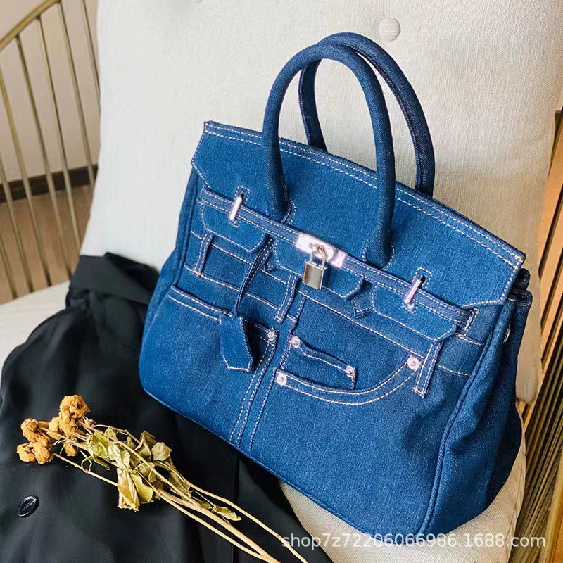 Denim one-shoulder bag, design platinum trousers, horizontal version