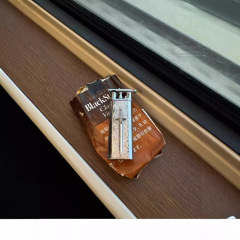 個性的な携帯クロス砥石の明るい火の空気入れる高級なファッションの高級なライターの贈り物のアイデアの超薄い携帯
