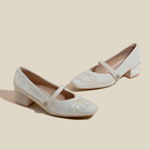 Square-headed thick-sole Mary Jane single shoes, new for spring and summer, velvet surface, pearl fairy wind, gentle Chinese-style cheongsam wedding shoes