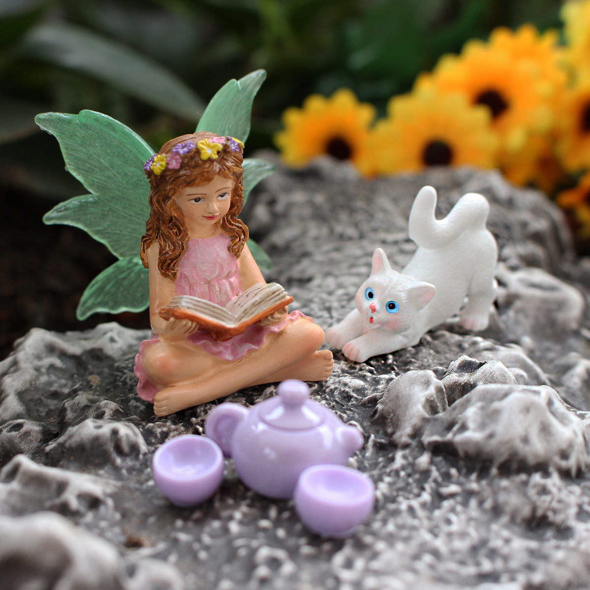 Creative courtyard balcony gardening luminous fairy decoration gift home simulation resin kitten decoration ornaments