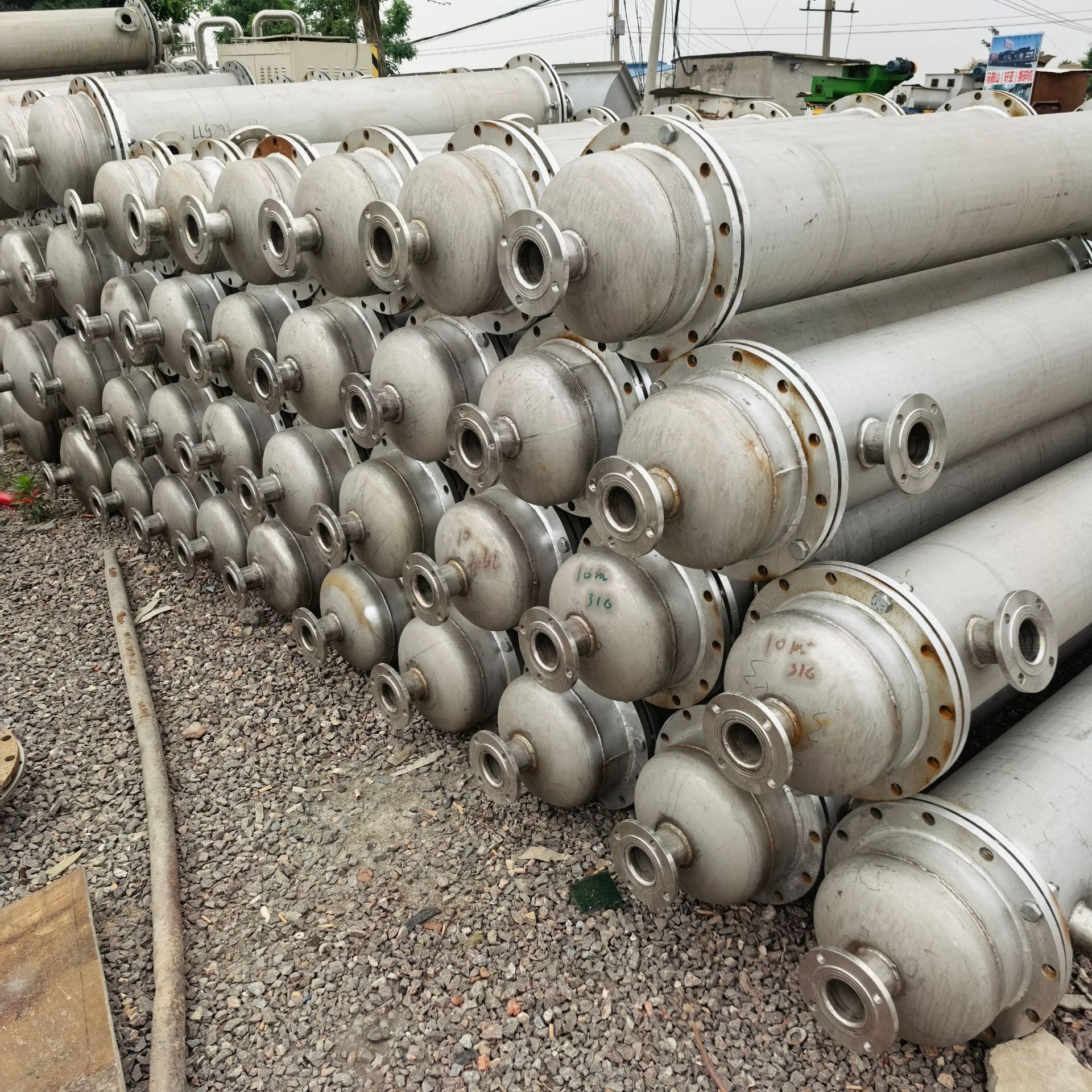 九成新库不锈钢冷疑器化工制药用现货30平不锈钢列管冷凝器