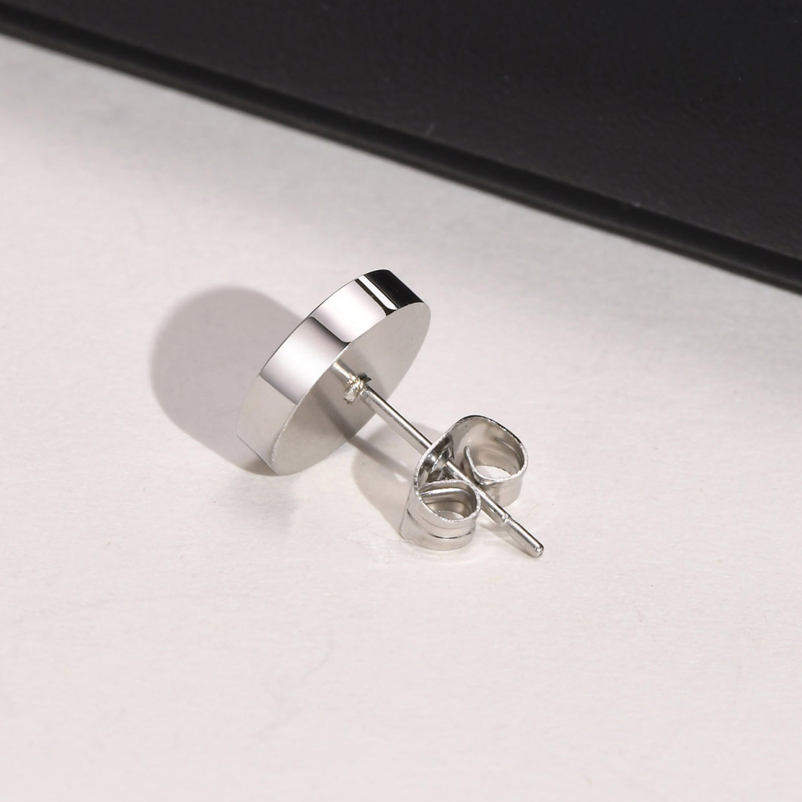 Simple Style V Shape Round Stainless Steel Ear Studs 1 Piece