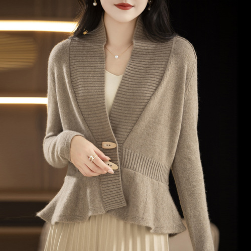 French-style women's autumn clothing, stylish leaf edge waist-cinching slimming solid-color knit sweater jacket