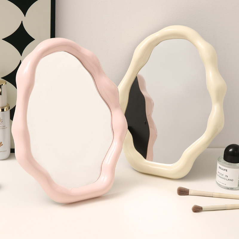 Espejo de maquillaje de nubes de forma alienígena escritorio irregular espejo pequeño vientos de crema dormitorio de estudiantes espejo de escritorio