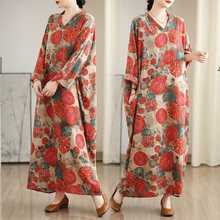 实拍 2025早秋新款花色度假风旅游V领复古长裙遮肉棉麻连衣裙