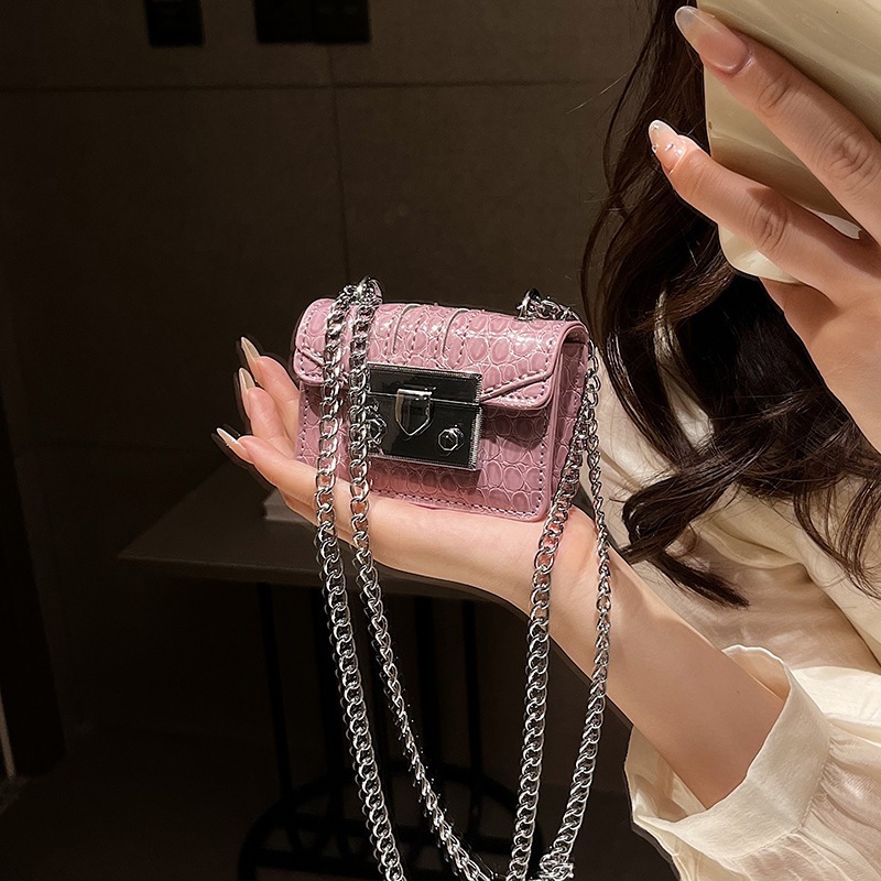 Nicho de moda mini cadena bolso de mujer 2026 nuevo bolso cuadrado simple diario bolso de tela de mujer