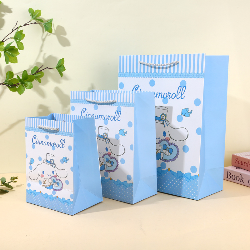 正版授权三丽鸥礼品袋Cinnamoroll玉桂狗伴手礼袋白卡纸加厚纸袋|undefined