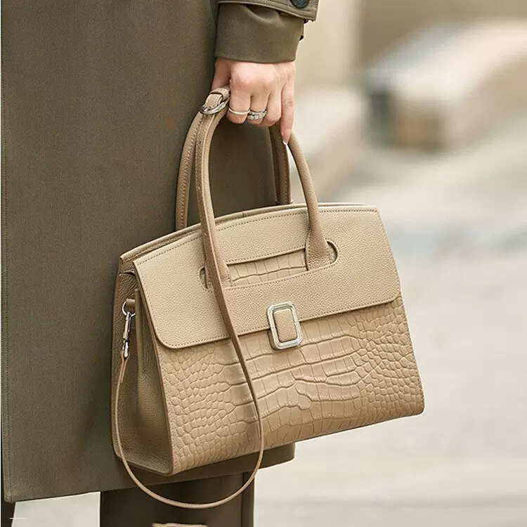 轻奢真皮手提包女大容量包包女士2025新款时尚大气通勤妈妈单肩包