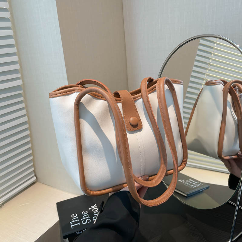 Bolsa de balde popular 2025 primavera nuevo estilo coreano retro de gran capacidad clase de viaje bolsa de hombro bolsa de moda