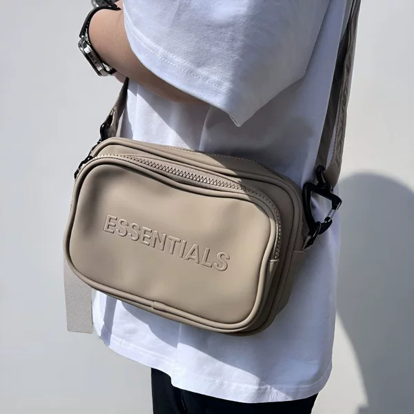 Trendy brand, in-stock single-shoulder bag, large-capacity crossbody bag, versatile for commuting, workwear style, men's chest bag, high-end small square bag