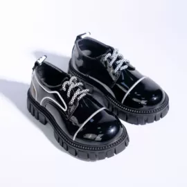 童皮鞋;学生皮鞋;童运动鞋