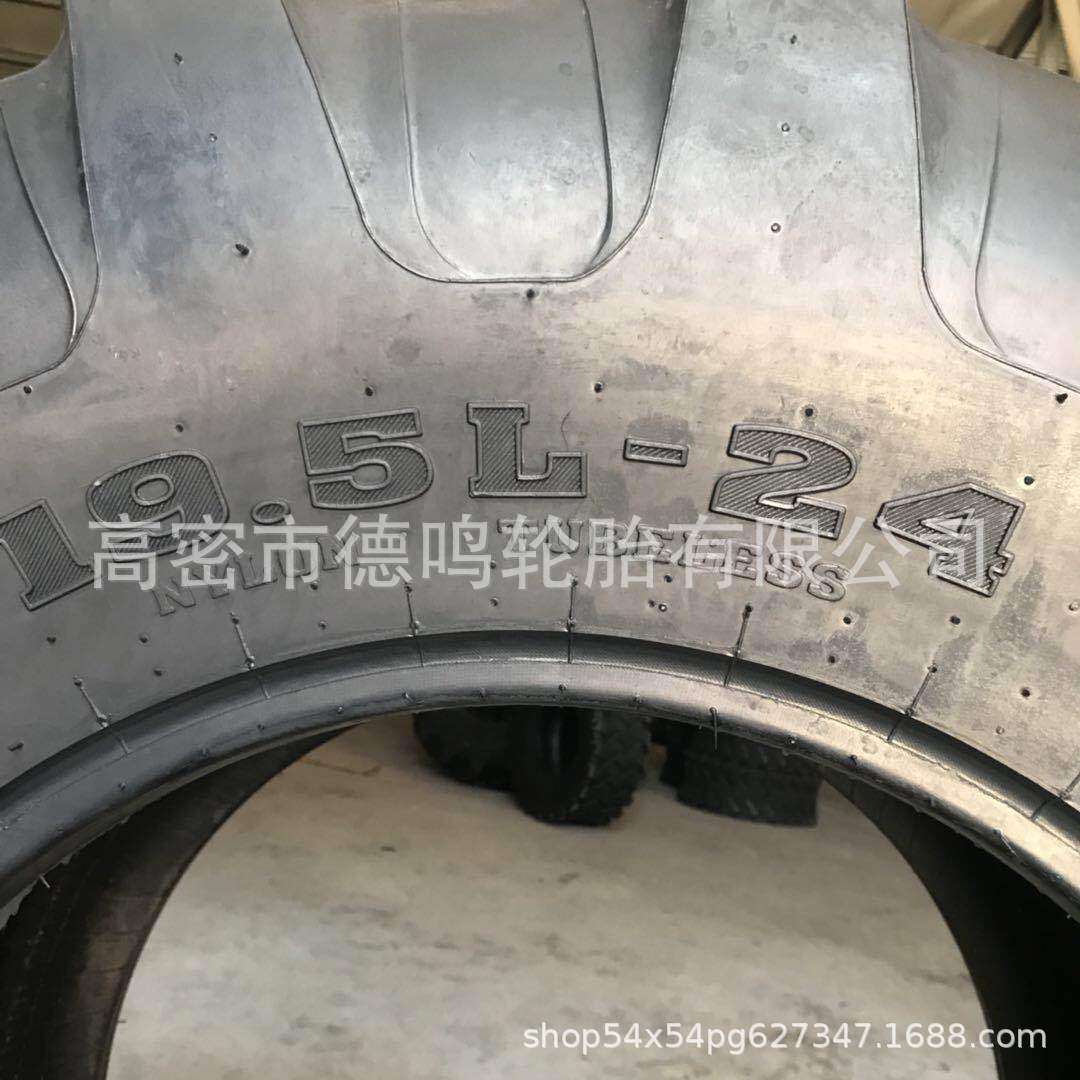 Suministro de dos neumáticos ocupados 19,5 L-24 maquinaria de construcción 17.5L-24